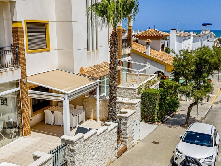 Apartment for Sale in Guardamar Del Segura, Alicante 1