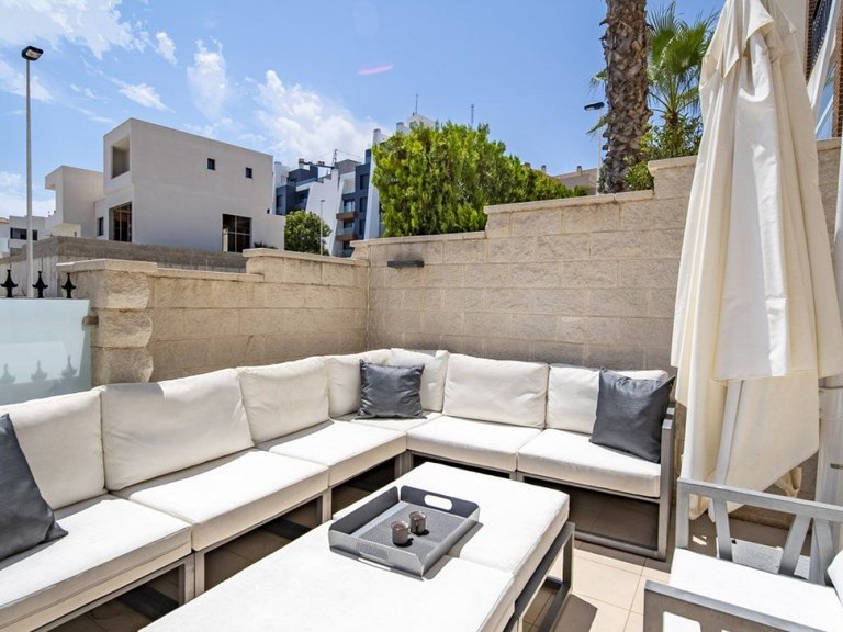 Apartment for Sale in Guardamar Del Segura, Alicante 25
