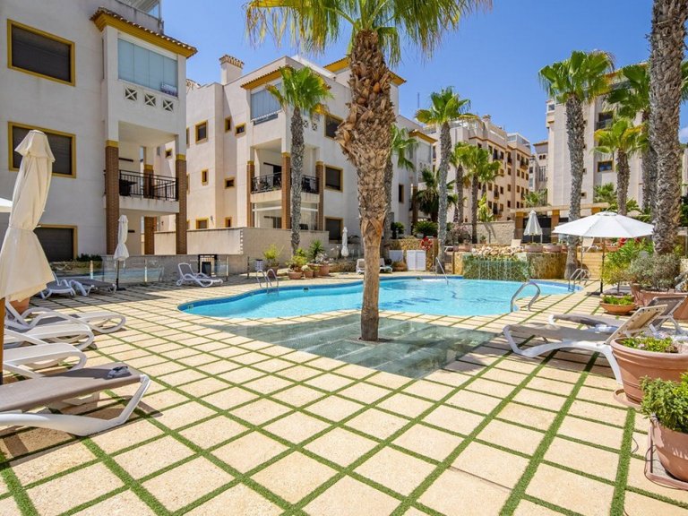 Apartment for Sale in Guardamar Del Segura, Alicante 42