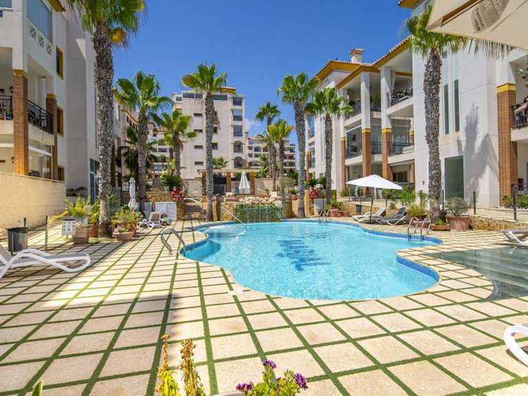 Apartment for Sale in Guardamar Del Segura, Alicante 48