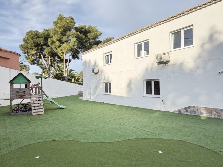 Villa for Sale in Orihuela Costa, Alicante 2
