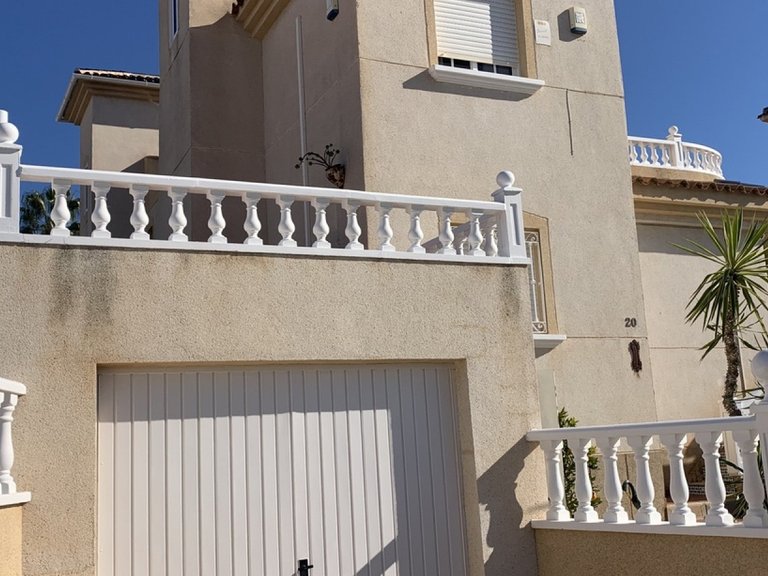 Villa for Sale in Orihuela Costa, Alicante 2
