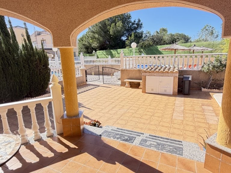 Villa for Sale in Orihuela Costa, Alicante 32