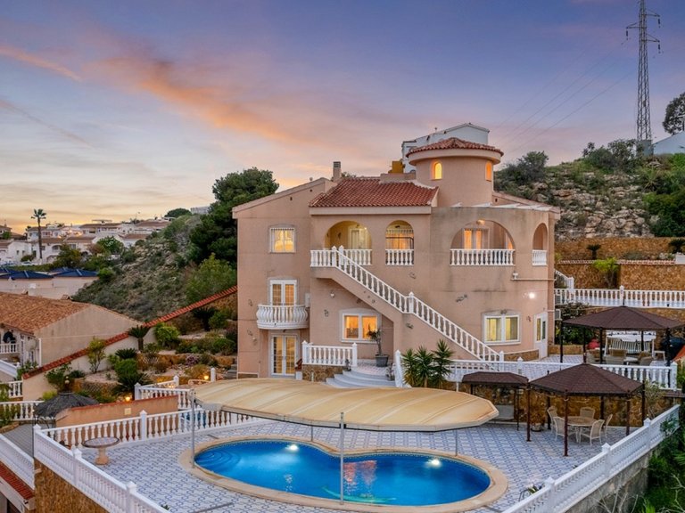 Villa for Sale in Ciudad Quesada, Alicante 1
