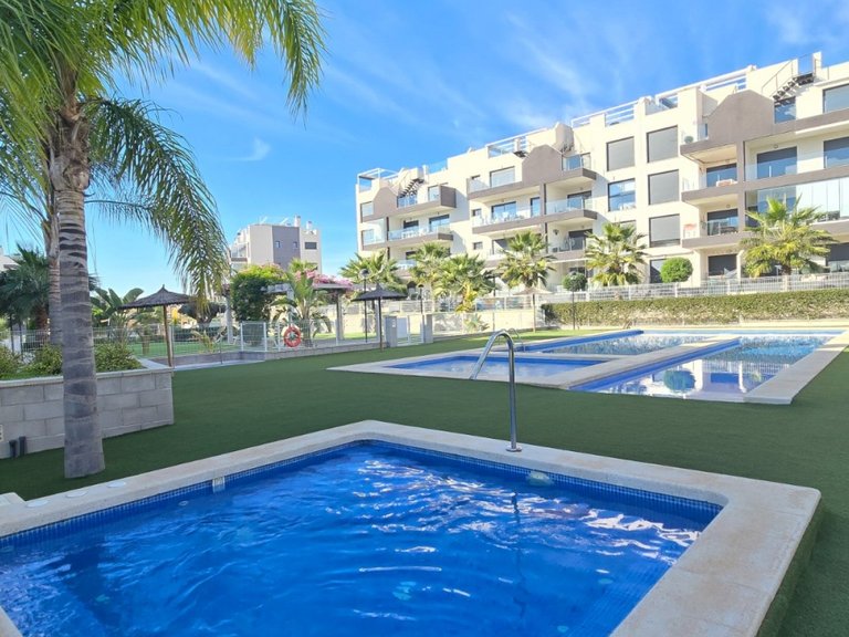 Apartment for Sale in Orihuela Costa, Alicante 30