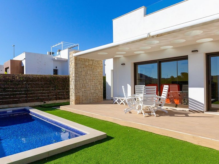 Villa for Sale in Vistabella Golf, Alicante 2