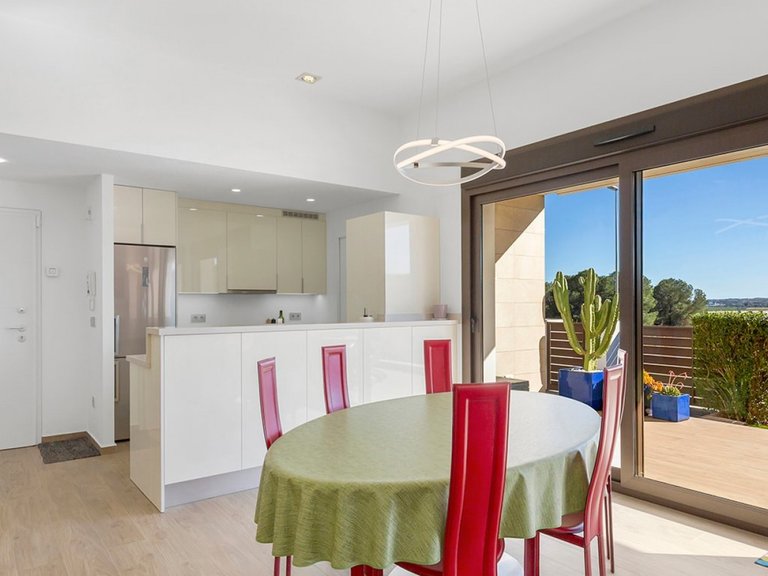 Villa for Sale in Vistabella Golf, Alicante 9