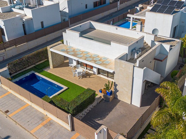 Villa for Sale in Vistabella Golf, Alicante 33