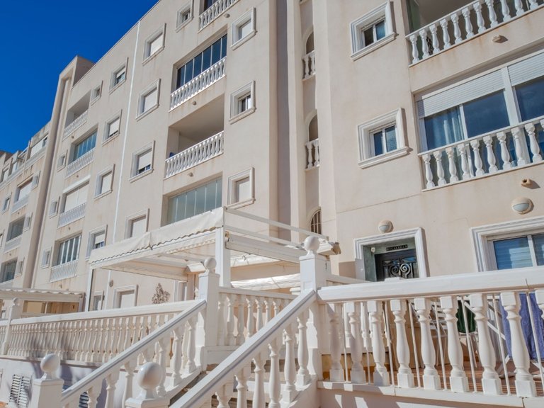 Apartment for Sale in Guardamar Del Segura, Alicante 25