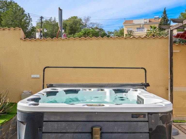 Villa for Sale in Orihuela Costa, Alicante 31