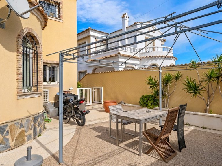 Villa for Sale in Orihuela Costa, Alicante 38