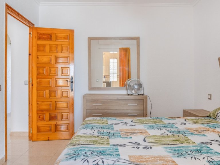 Villa for Sale in Torrevieja, Alicante 20