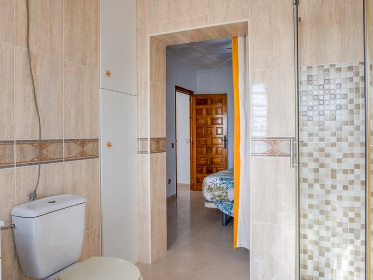 Villa for Sale in Torrevieja, Alicante 22