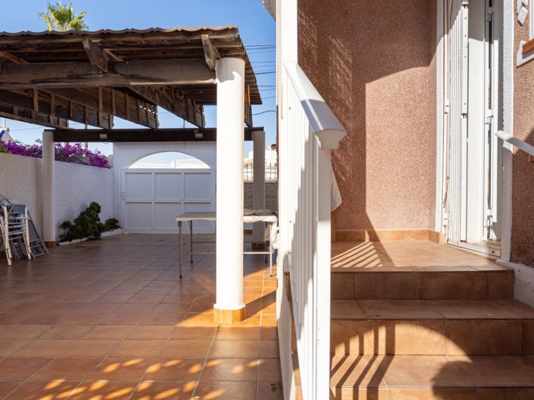 Villa for Sale in Torrevieja, Alicante 26