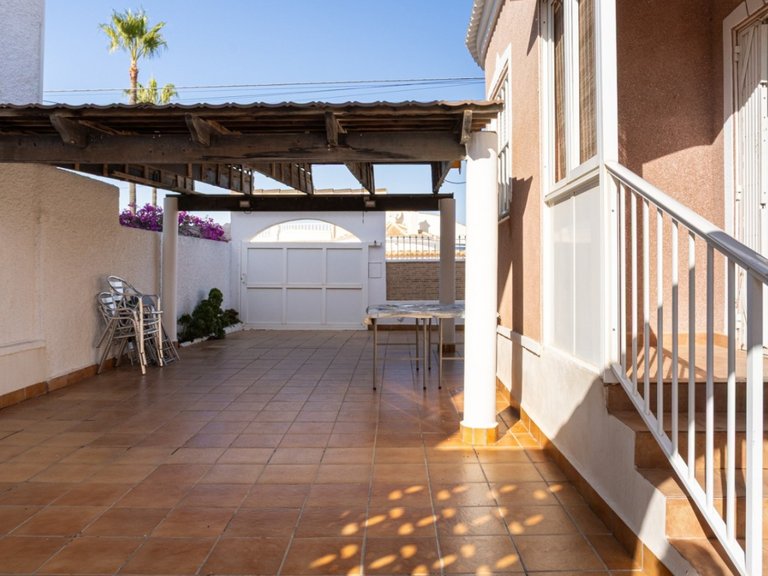 Villa for Sale in Torrevieja, Alicante 30