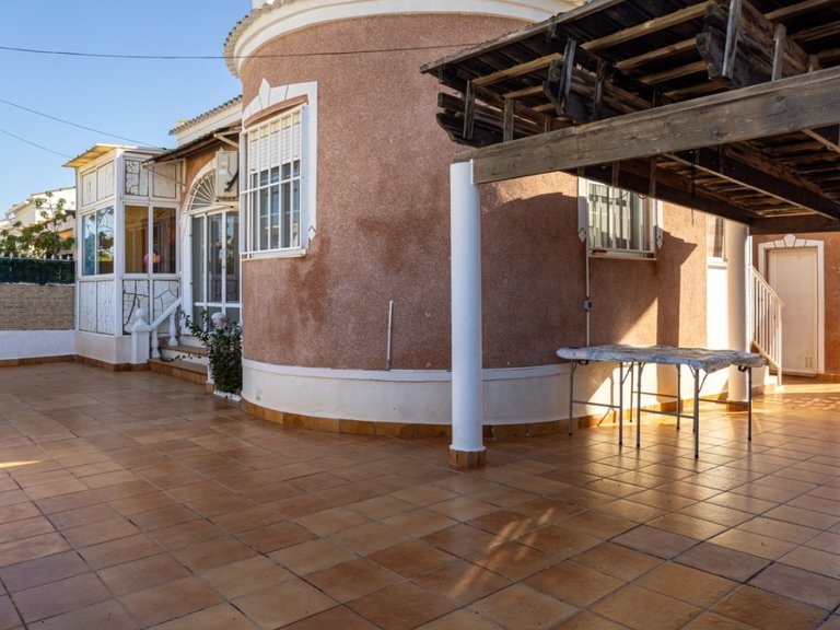 Villa for Sale in Torrevieja, Alicante 32