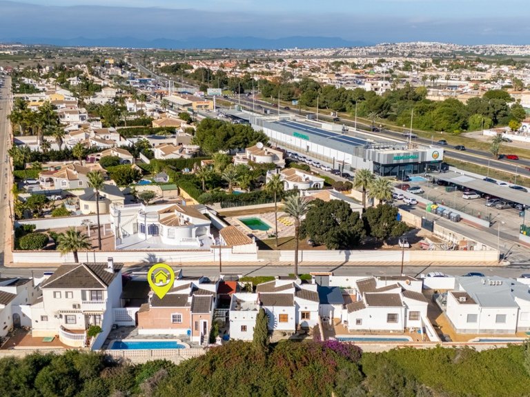 Villa for Sale in Torrevieja, Alicante 50