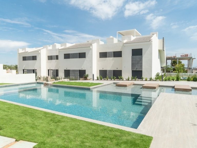 Villa for Sale in Torrevieja, Alicante 46