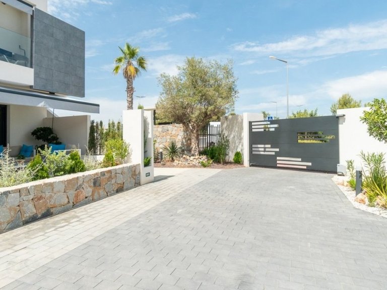 Villa for Sale in Torrevieja, Alicante 47