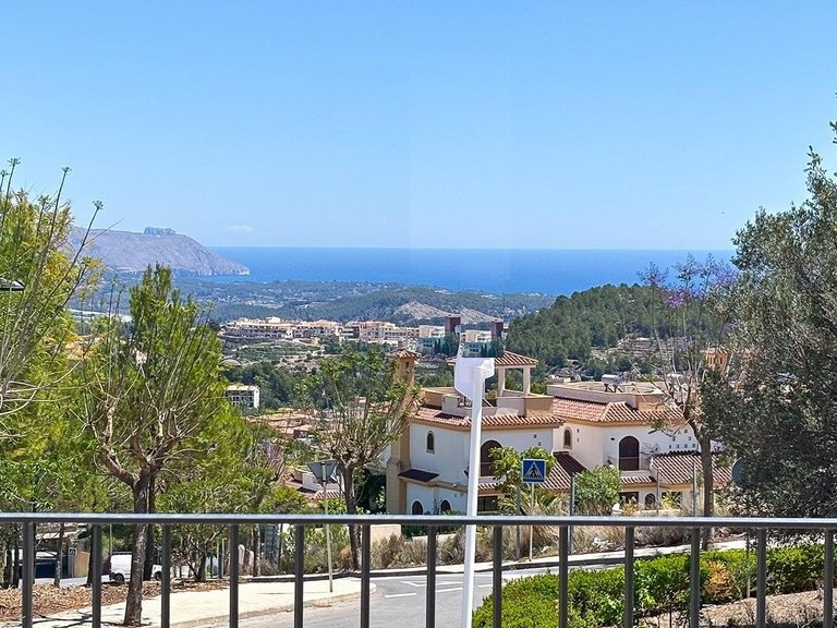 Villa for Sale in Polop, Alicante 2