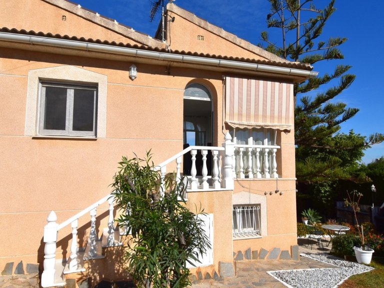 Villa for Sale in Orihuela Costa, Alicante 26