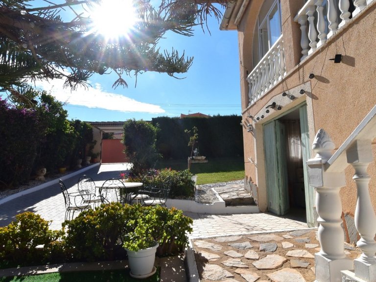 Villa for Sale in Orihuela Costa, Alicante 28