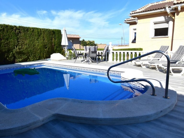 Villa for Sale in Orihuela Costa, Alicante 32