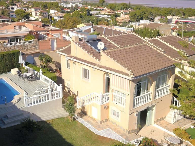 Villa for Sale in Orihuela Costa, Alicante 36
