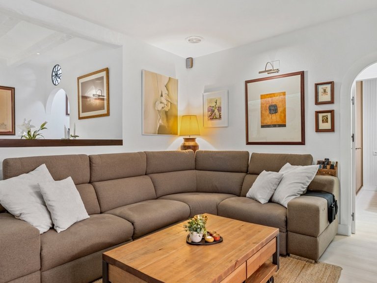 Apartment for Sale in Torrevieja, Alicante 2