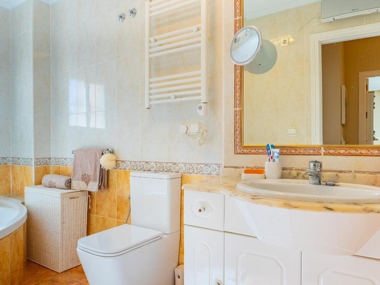 Town House for Sale in Orihuela Costa, Alicante 21