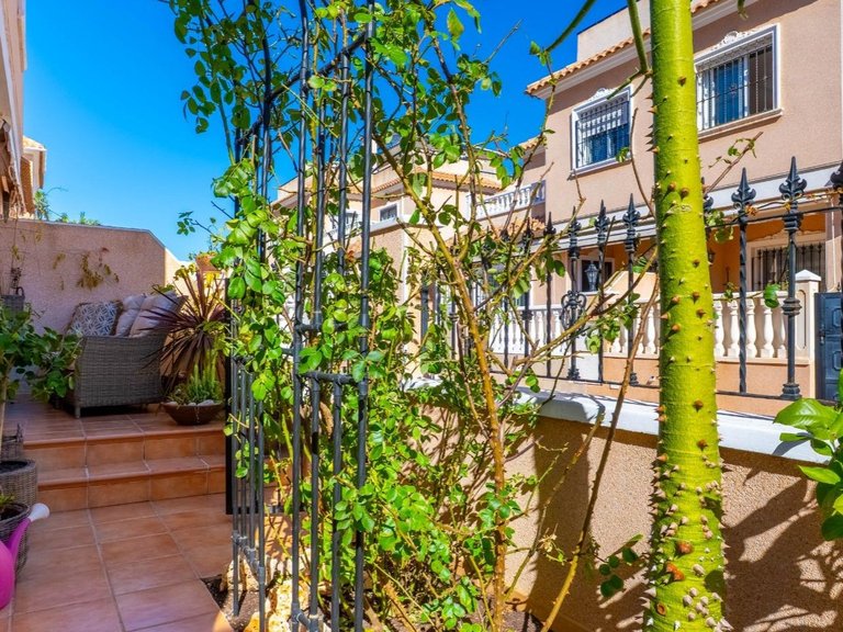 Town House for Sale in Orihuela Costa, Alicante 30