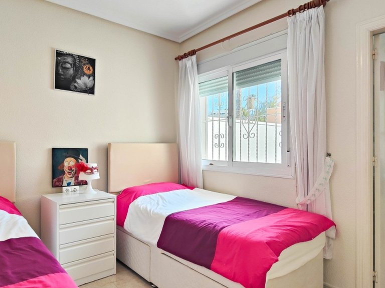 Villa for Sale in Rojales - Ciudad Quesada, Alicante 41