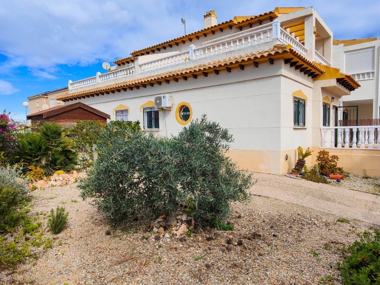Town House for Sale in Orihuela Costa, Alicante 1