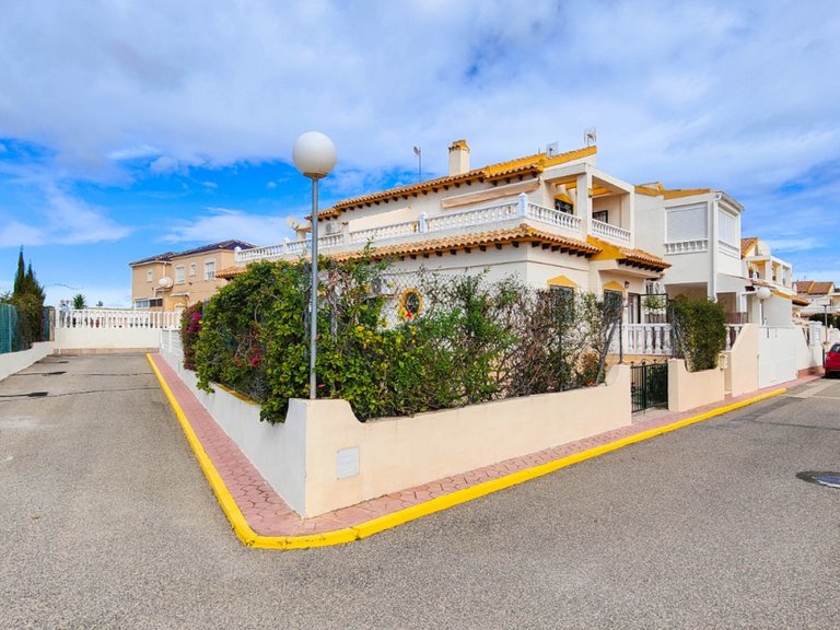 Town House for Sale in Orihuela Costa, Alicante 39