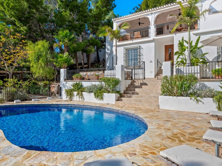 Villa for Sale in Altea, Alicante 1