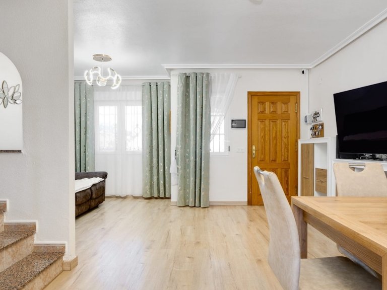 Town House for Sale in Torrevieja, Alicante 2