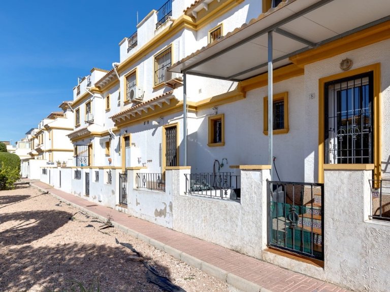 Town House for Sale in Torrevieja, Alicante 20
