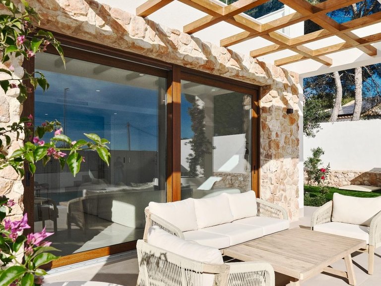Villa for Sale in Orihuela Costa, Alicante 2