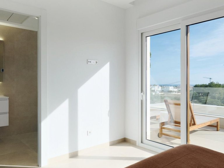 Villa for Sale in Orihuela Costa, Alicante 10