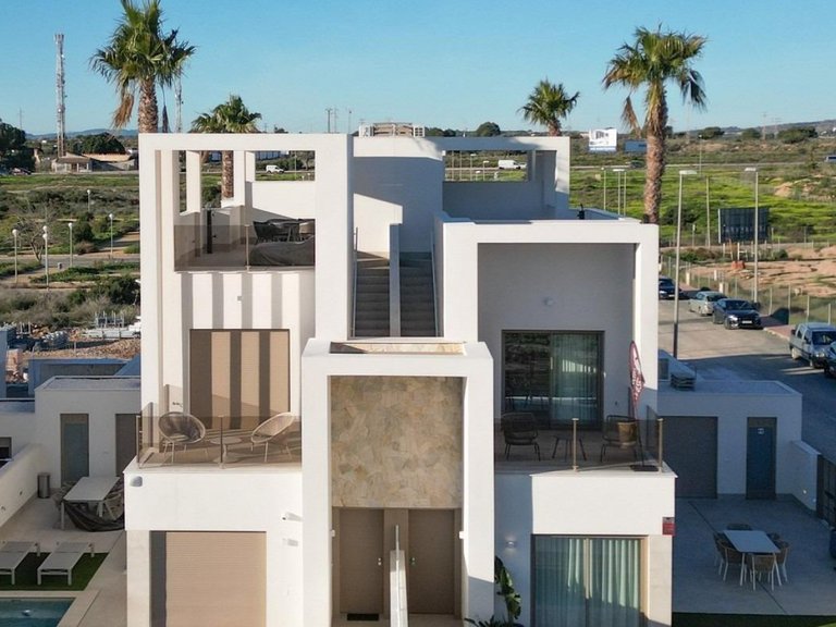 Villa for Sale in Los Alcazares, Murcia 23