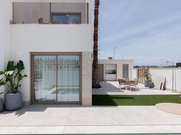 Villa for Sale in Los Alcazares, Murcia 28