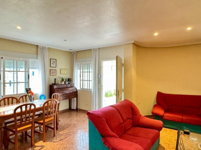 Villa for Sale in Torrevieja, Alicante 7