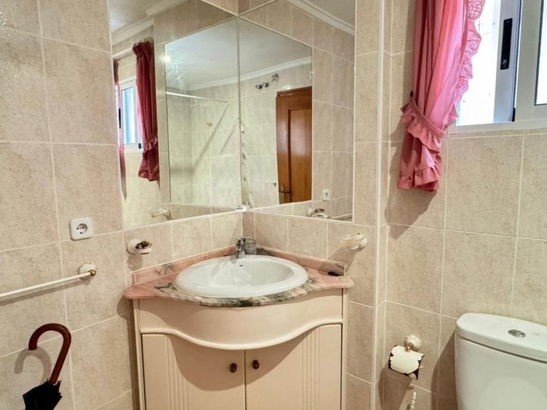 Villa for Sale in Torrevieja, Alicante 19