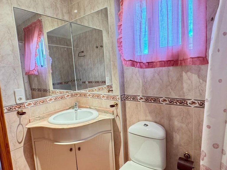 Villa for Sale in Torrevieja, Alicante 20