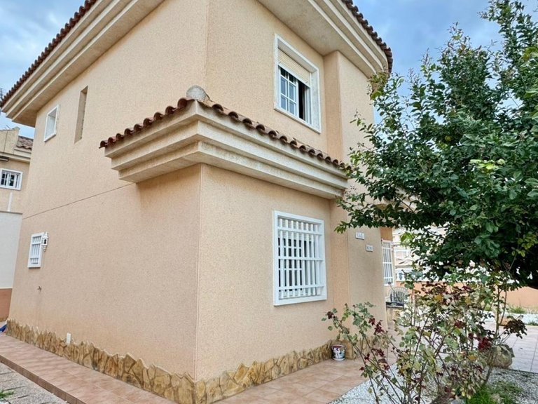 Villa for Sale in Torrevieja, Alicante 23