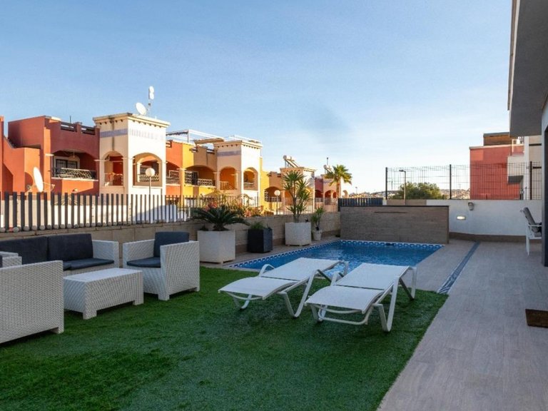 Villa for Sale in Orihuela Costa, Alicante 29