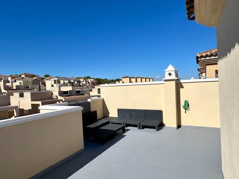 Villa for Sale in San Miguel De Salinas, Alicante 3