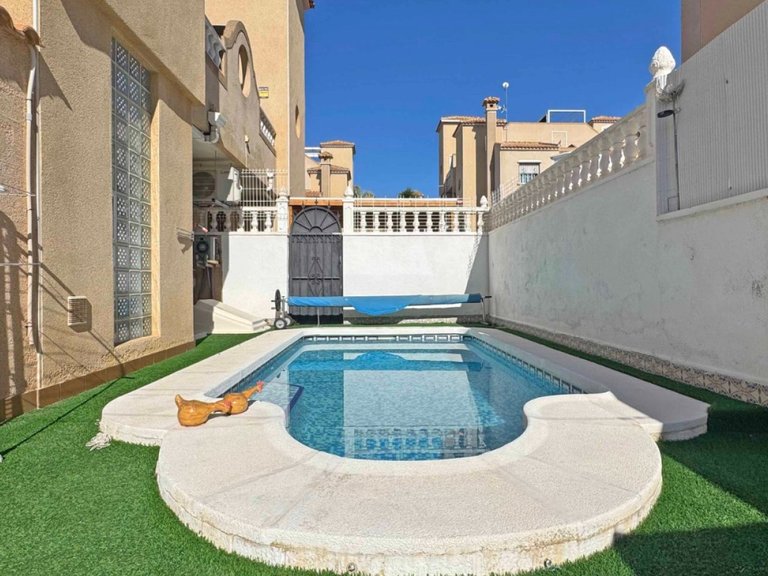 Town House for Sale in Costa Blanca Orihuela Costa, Alicante 18