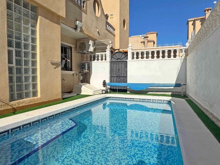 Town House for Sale in Costa Blanca Orihuela Costa, Alicante 2