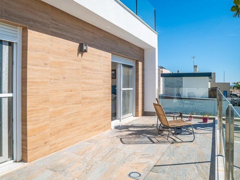 Villa for Sale in Pilar De La Horadada, Alicante 25